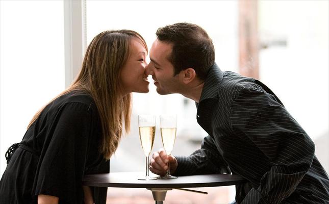 Bonjour et bienvenue sur le site de rencontre locale UNICIS Toulon, agence matrimoniale.